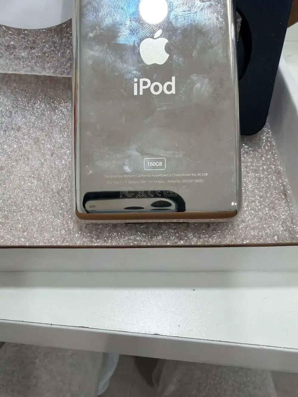 Refurbished  Apple iPod Classic 160GB 7th Generation Space Gray A1238 Bundle